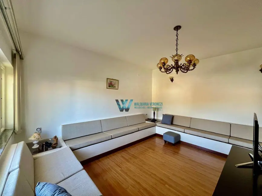 Casa com 4 quartos para alugar, 266m2 em São Domingos, Pocos De Caldas - MG - imagem 9 Foto 9 de Casa com 4 quartos para alugar, 266m2 em São Domingos, Pocos De Caldas - MG