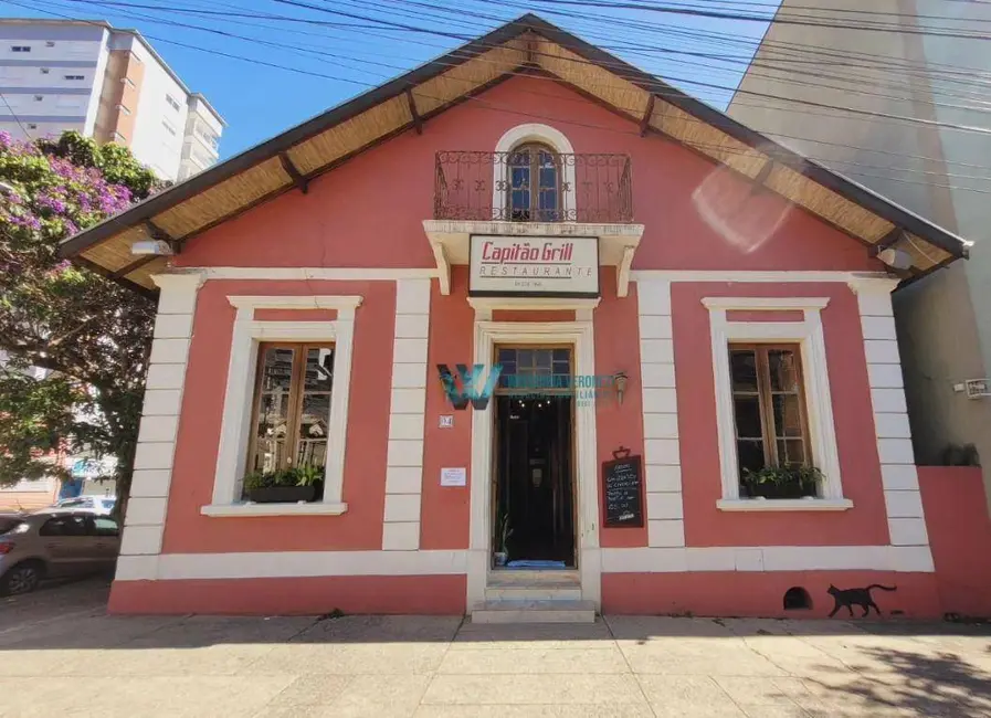 Foto 1 de Casa de Condomínio à venda, 180m2 em Centro, Pocos De Caldas - MG