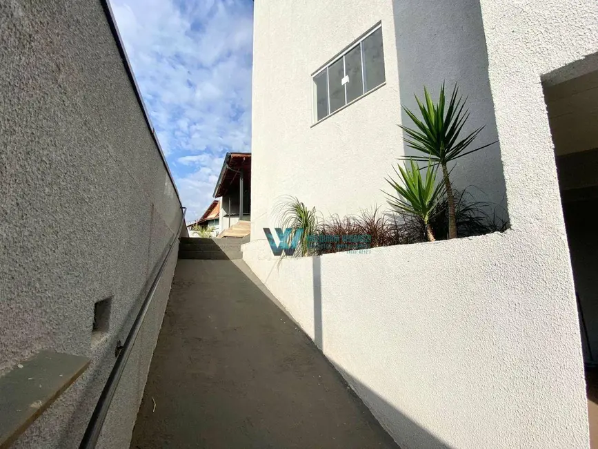 Foto 5 de Casa com 3 quartos à venda, 176m2 em Parque das Nações, Pocos De Caldas - MG