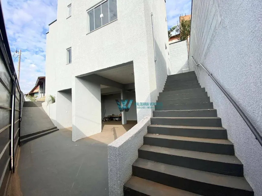 Foto 3 de Casa com 3 quartos à venda, 176m2 em Parque das Nações, Pocos De Caldas - MG