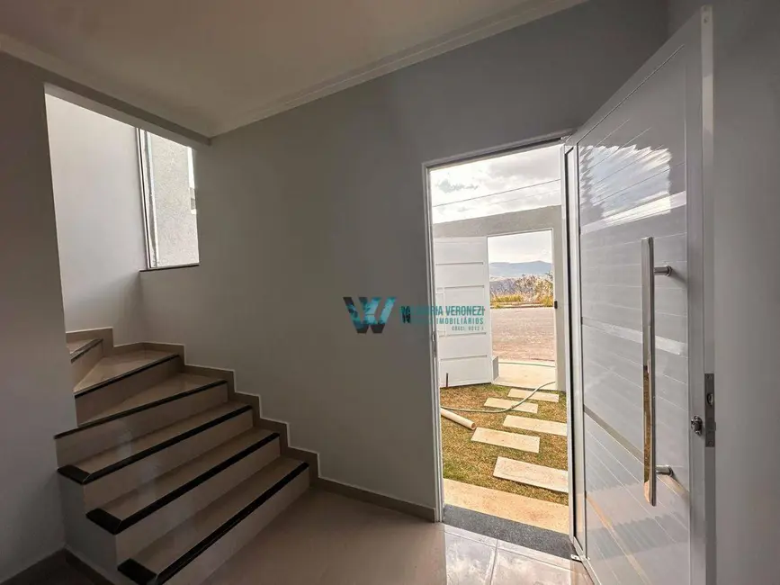 Casa com 2 quartos à venda, 84m2 em Pocos De Caldas - MG - imagem 4 Foto 4 de Casa com 2 quartos à venda, 84m2 em Pocos De Caldas - MG