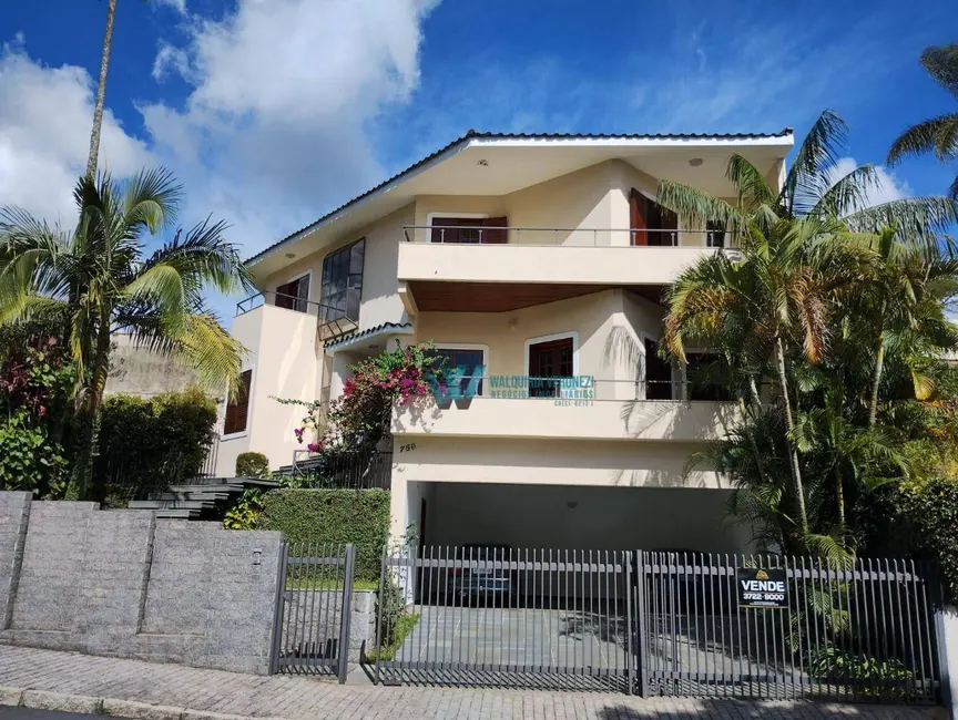 Casa com 3 quartos à venda, 556m2 em Jardim dos Estados, Pocos De Caldas - MG - imagem 3 Foto 3 de Casa com 3 quartos à venda, 556m2 em Jardim dos Estados, Pocos De Caldas - MG