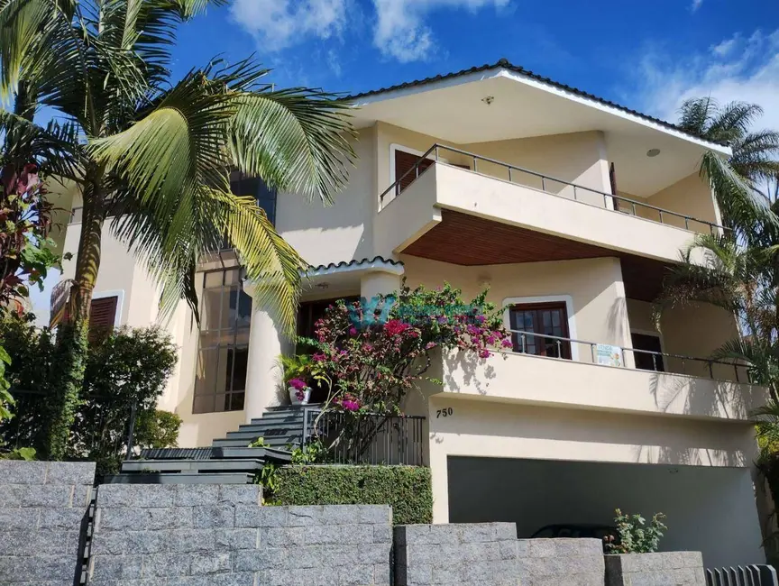 Casa com 3 quartos à venda, 556m2 em Jardim dos Estados, Pocos De Caldas - MG - imagem 6 Foto 6 de Casa com 3 quartos à venda, 556m2 em Jardim dos Estados, Pocos De Caldas - MG