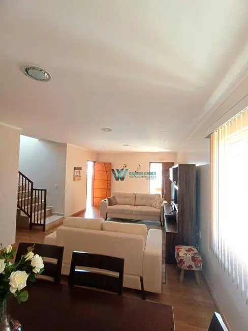 Foto 4 de Casa com 4 quartos à venda, 275m2 em Jardim Elvira Dias, Pocos De Caldas - MG