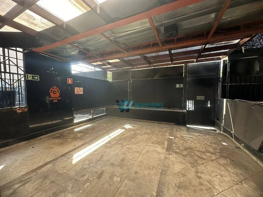 Foto 2 de Sala Comercial para alugar, 1655m2 em Centro, Pocos De Caldas - MG