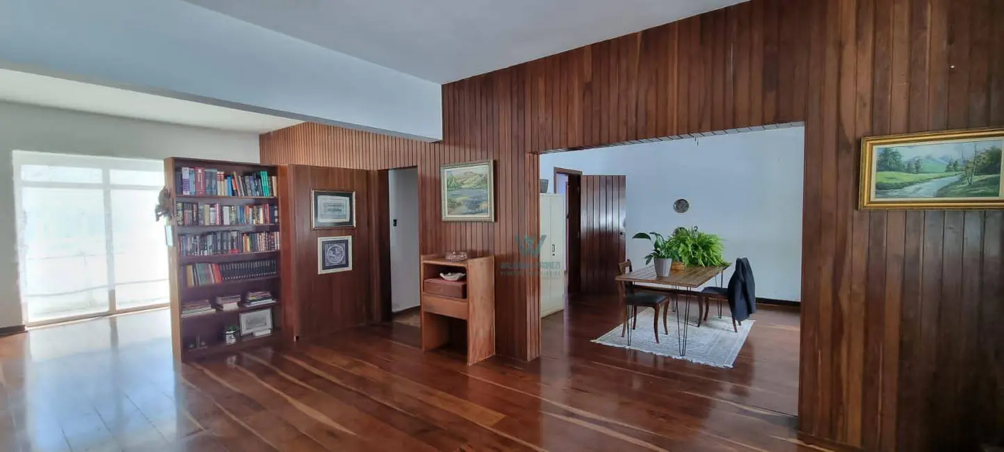 Foto 2 de Casa de Condomínio com 4 quartos à venda, 390m2 em Centro, Pocos De Caldas - MG