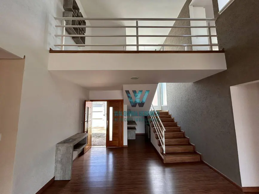 Casa com 3 quartos à venda, 500m2 em Jardim Vitória, Pocos De Caldas - MG - imagem 8 Foto 8 de Casa com 3 quartos à venda, 500m2 em Jardim Vitória, Pocos De Caldas - MG