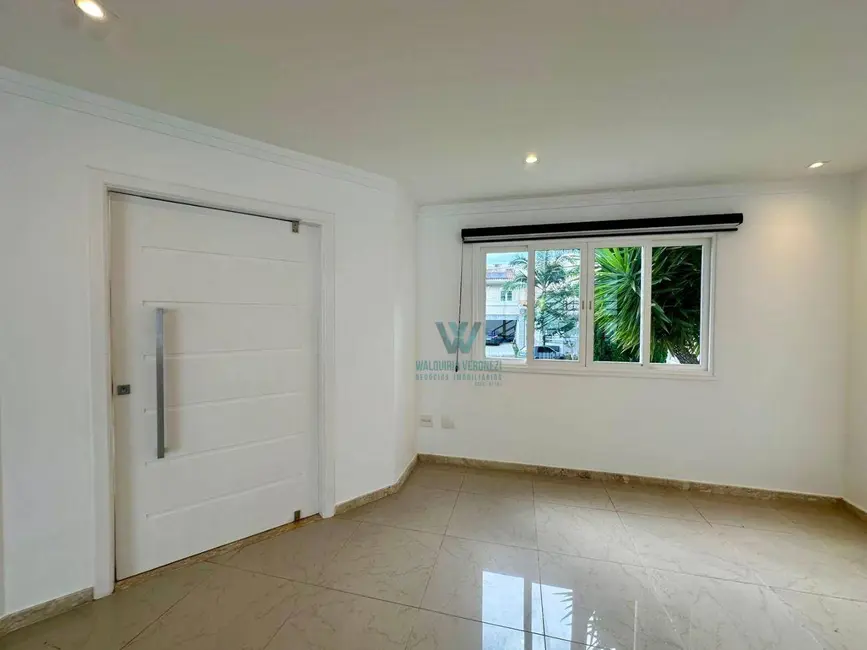 Foto 3 de Casa de Condomínio com 4 quartos para alugar, 850m2 em Country Club, Pocos De Caldas - MG