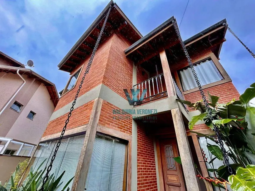 Casa com 3 quartos à venda, 276m2 em Condomínio Pitangueiras, Pocos De Caldas - MG - imagem 1 Foto 1 de Casa com 3 quartos à venda, 276m2 em Condomínio Pitangueiras, Pocos De Caldas - MG