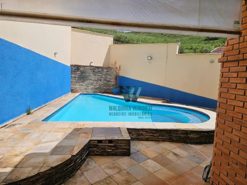 Foto 2 de Casa com 3 quartos à venda, 328m2 em Parque Vivaldi Leite Ribeiro, Pocos De Caldas - MG