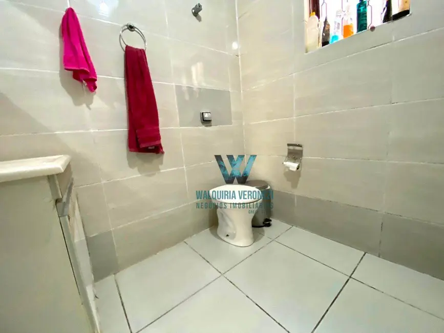 Casa com 3 quartos à venda, 208m2 em Jardim Country Club, Pocos De Caldas - MG - imagem 4 Foto 4 de Casa com 3 quartos à venda, 208m2 em Jardim Country Club, Pocos De Caldas - MG