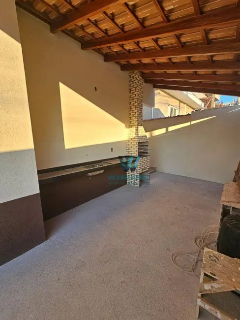 Casa com 3 quartos à venda, 350m2 em Jardim Country Club, Pocos De Caldas - MG - imagem 7 Foto 7 de Casa com 3 quartos à venda, 350m2 em Jardim Country Club, Pocos De Caldas - MG