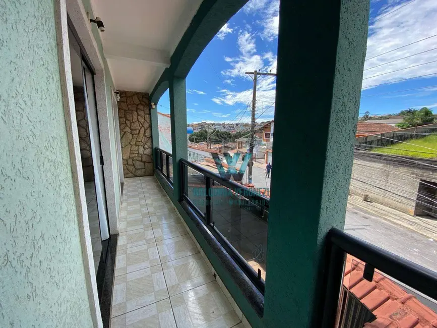 Casa com 3 quartos à venda, 480m2 em Estância São José, Pocos De Caldas - MG - imagem 5 Foto 5 de Casa com 3 quartos à venda, 480m2 em Estância São José, Pocos De Caldas - MG