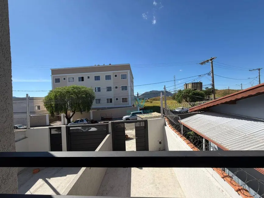 Casa com 2 quartos à venda, 228m2 em Loteamento Campo das Aroeiras, Pocos De Caldas - MG - imagem 7 Foto 7 de Casa com 2 quartos à venda, 228m2 em Loteamento Campo das Aroeiras, Pocos De Caldas - MG
