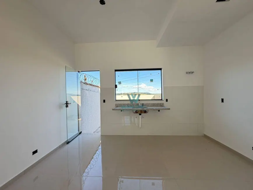 Casa com 2 quartos à venda, 228m2 em Loteamento Campo das Aroeiras, Pocos De Caldas - MG - imagem 3 Foto 3 de Casa com 2 quartos à venda, 228m2 em Loteamento Campo das Aroeiras, Pocos De Caldas - MG