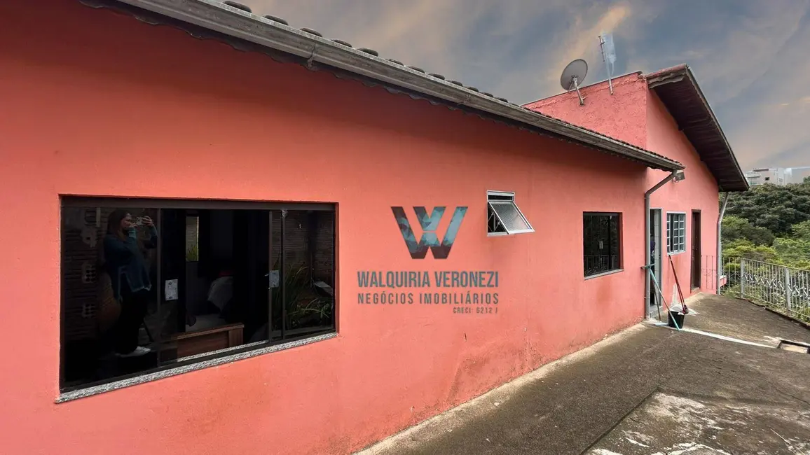 Casa com 2 quartos à venda, 240m2 em Jardim Country Club, Pocos De Caldas - MG - imagem 6 Foto 6 de Casa com 2 quartos à venda, 240m2 em Jardim Country Club, Pocos De Caldas - MG