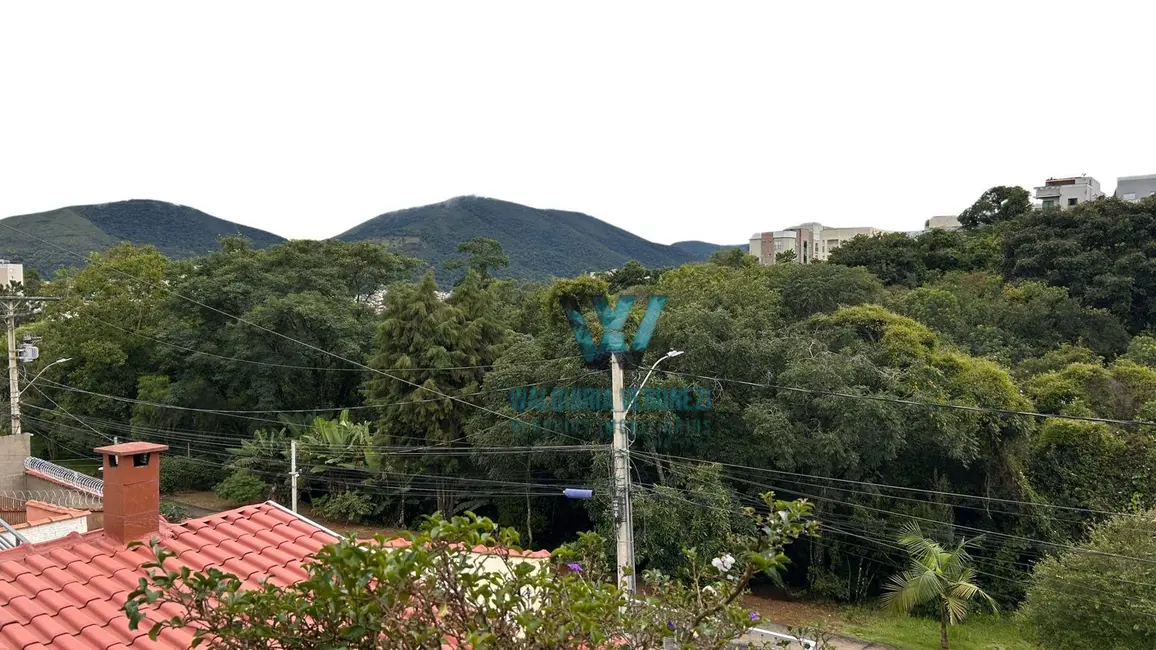 Casa com 2 quartos à venda, 240m2 em Jardim Country Club, Pocos De Caldas - MG - imagem 8 Foto 8 de Casa com 2 quartos à venda, 240m2 em Jardim Country Club, Pocos De Caldas - MG