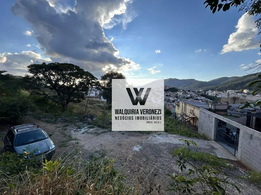 Foto 1 de Terreno / Lote à venda, 325m2 em Santo André, Pocos De Caldas - MG