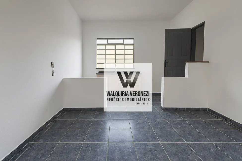 Casa com 2 quartos à venda e para alugar, 300m2 em Jardim Novo Mundo, Pocos De Caldas - MG - imagem 3 Foto 3 de Casa com 2 quartos à venda e para alugar, 300m2 em Jardim Novo Mundo, Pocos De Caldas - MG