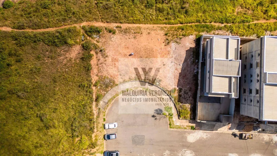 Foto 1 de Terreno / Lote à venda, 571m2 em Pocos De Caldas - MG