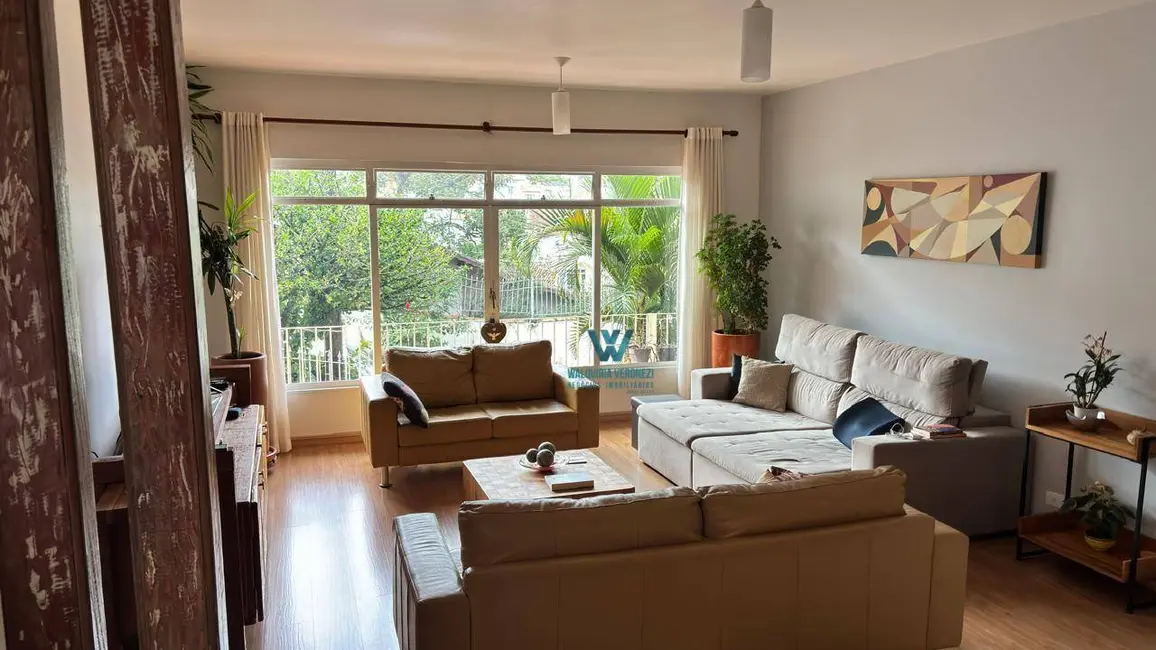 Casa com 3 quartos à venda, 300m2 em Jardim dos Estados, Pocos De Caldas - MG - imagem 3 Foto 3 de Casa com 3 quartos à venda, 300m2 em Jardim dos Estados, Pocos De Caldas - MG