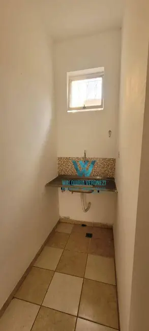 Loja para alugar, 35m2 em Centro, Pocos De Caldas - MG - imagem 2 Foto 2 de Loja para alugar, 35m2 em Centro, Pocos De Caldas - MG