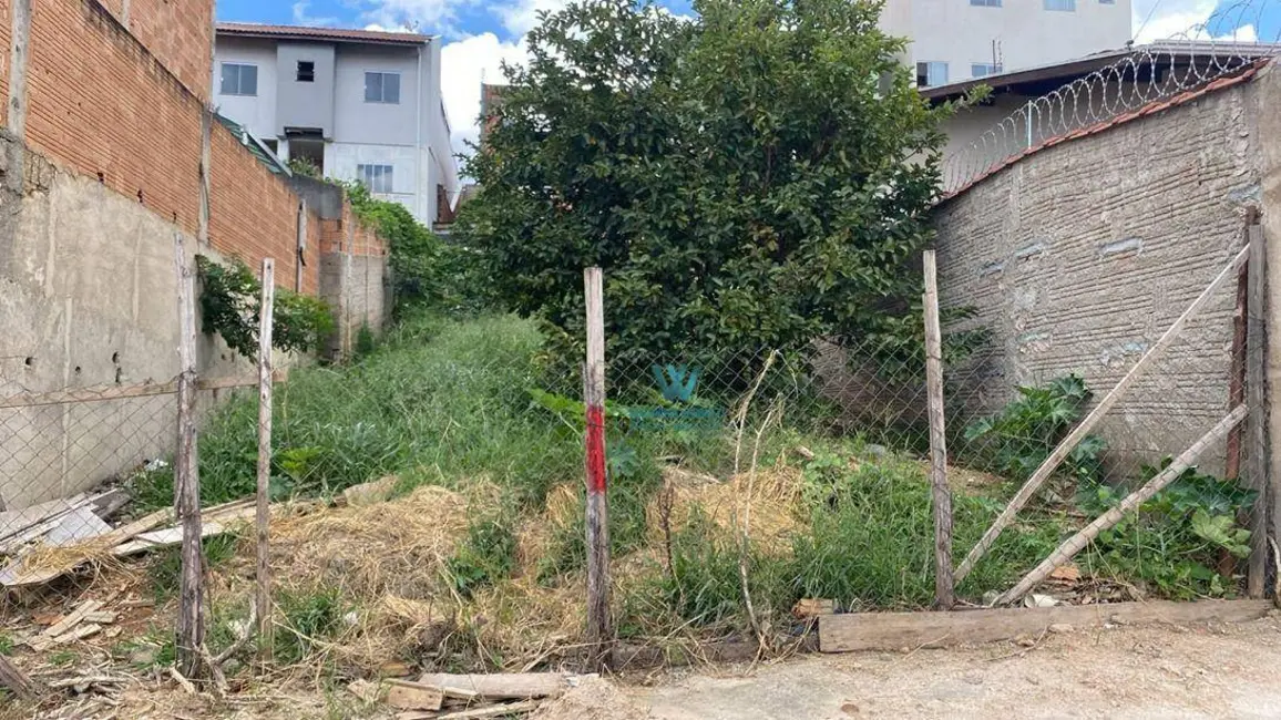 Foto 1 de Terreno / Lote à venda, 176m2 em Jardim Itamaraty III, Pocos De Caldas - MG