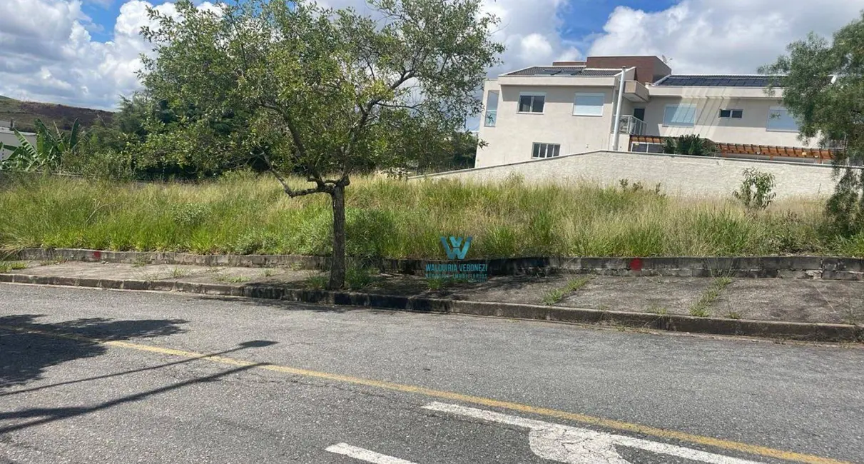 Foto 1 de Terreno / Lote à venda, 942m2 em Jardim Europa, Pocos De Caldas - MG