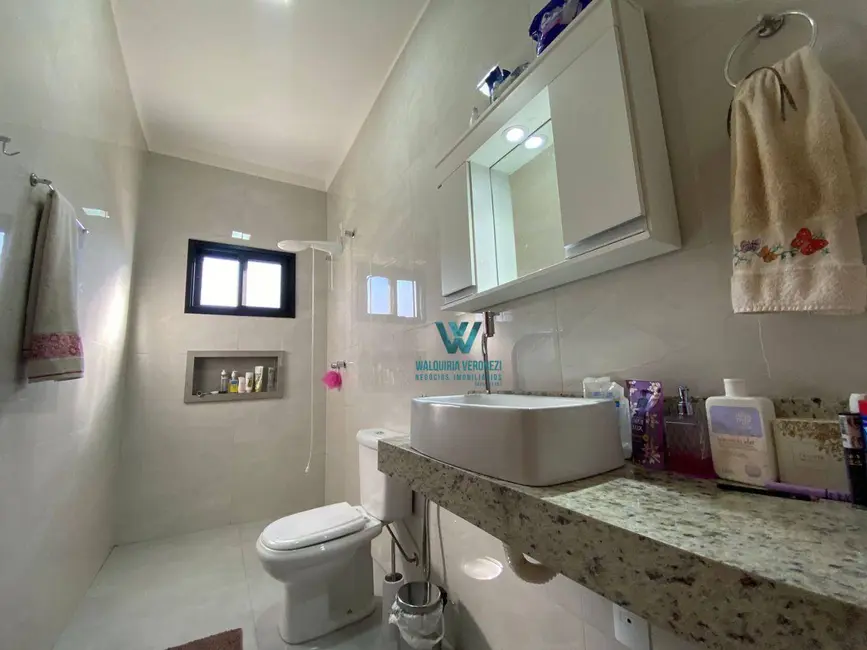 Foto 2 de Casa com 3 quartos à venda, 2400m2 em Vila Brasil de Nossa Senhora Aparecida, Pocos De Caldas - MG