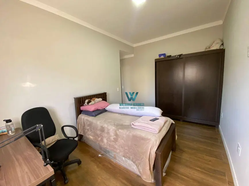 Foto 3 de Casa com 3 quartos à venda, 2400m2 em Vila Brasil de Nossa Senhora Aparecida, Pocos De Caldas - MG