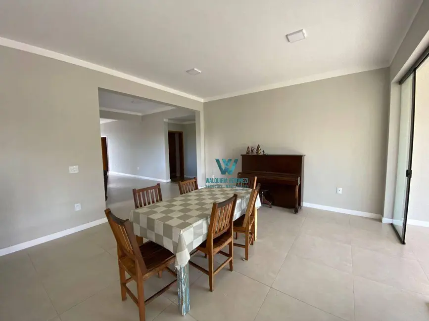 Foto 6 de Casa com 3 quartos à venda, 2400m2 em Vila Brasil de Nossa Senhora Aparecida, Pocos De Caldas - MG