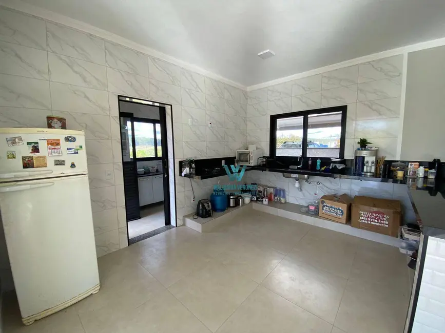 Foto 5 de Casa com 3 quartos à venda, 2400m2 em Vila Brasil de Nossa Senhora Aparecida, Pocos De Caldas - MG