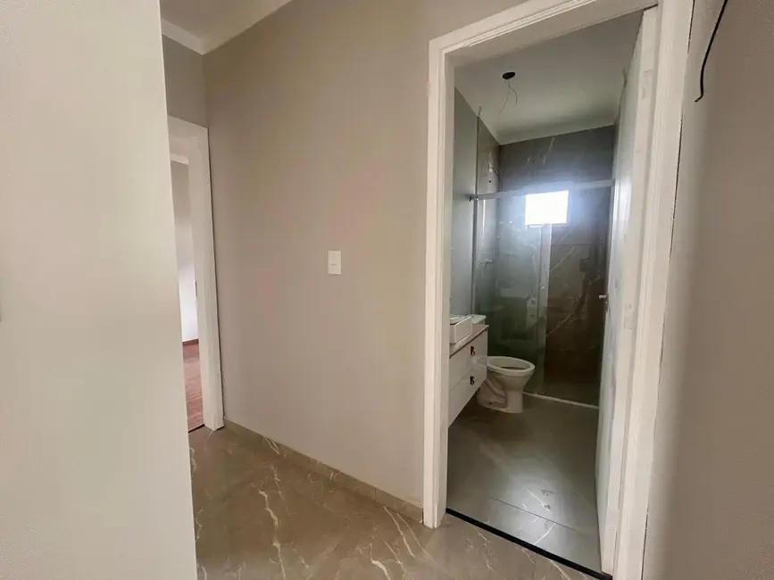 Casa com 2 quartos à venda, 122m2 em Pocos De Caldas - MG - imagem 9 Foto 9 de Casa com 2 quartos à venda, 122m2 em Pocos De Caldas - MG