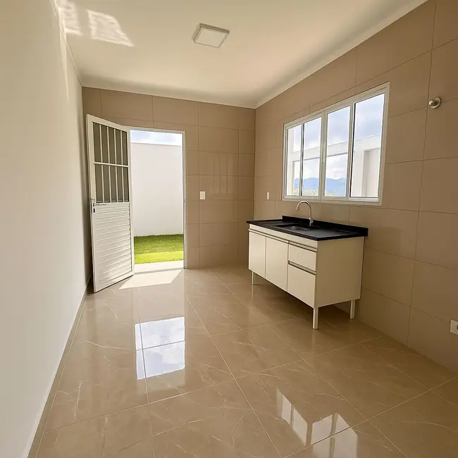 Casa com 2 quartos à venda, 122m2 em Pocos De Caldas - MG - imagem 8 Foto 8 de Casa com 2 quartos à venda, 122m2 em Pocos De Caldas - MG