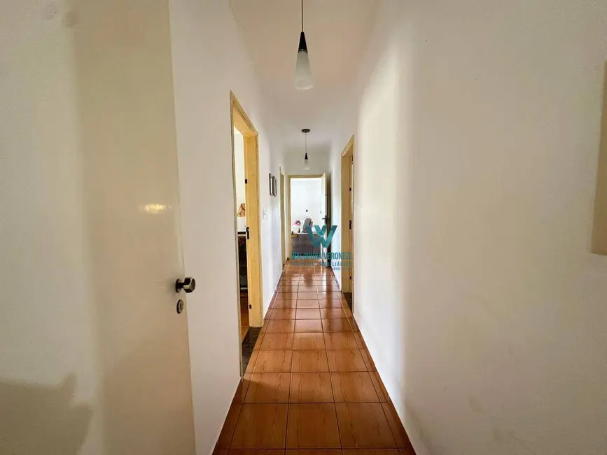 Casa com 2 quartos à venda, 275m2 em Jardim Vitória, Pocos De Caldas - MG - imagem 6 Foto 6 de Casa com 2 quartos à venda, 275m2 em Jardim Vitória, Pocos De Caldas - MG