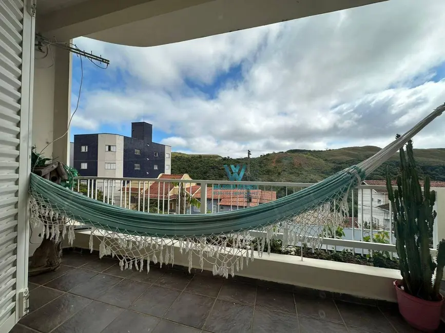 Foto 1 de Casa com 2 quartos à venda, 275m2 em Jardim Vitória, Pocos De Caldas - MG