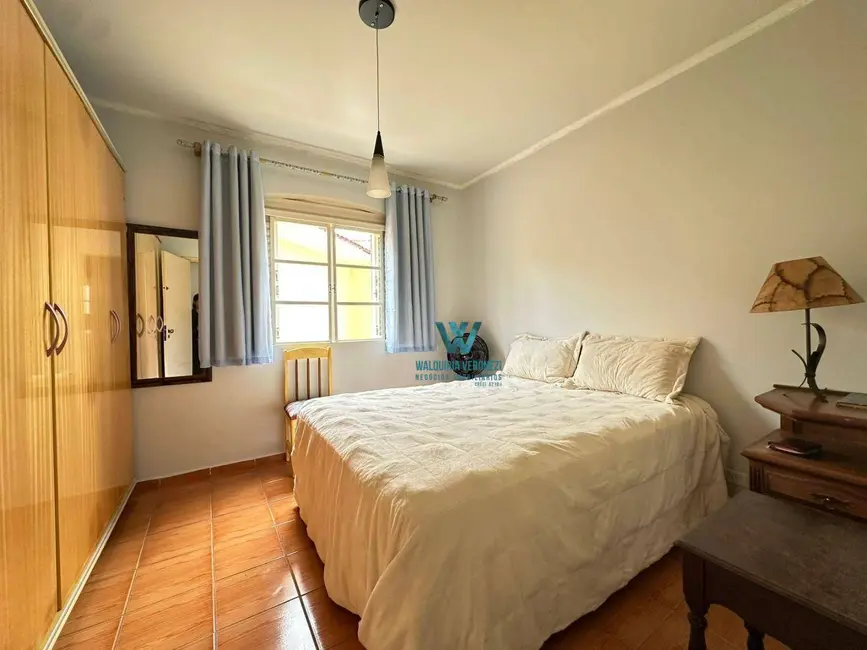 Casa com 2 quartos à venda, 275m2 em Jardim Vitória, Pocos De Caldas - MG - imagem 9 Foto 9 de Casa com 2 quartos à venda, 275m2 em Jardim Vitória, Pocos De Caldas - MG