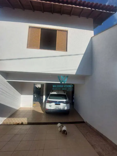 Foto 3 de Casa com 3 quartos à venda, 340m2 em Jardim Ipê, Pocos De Caldas - MG