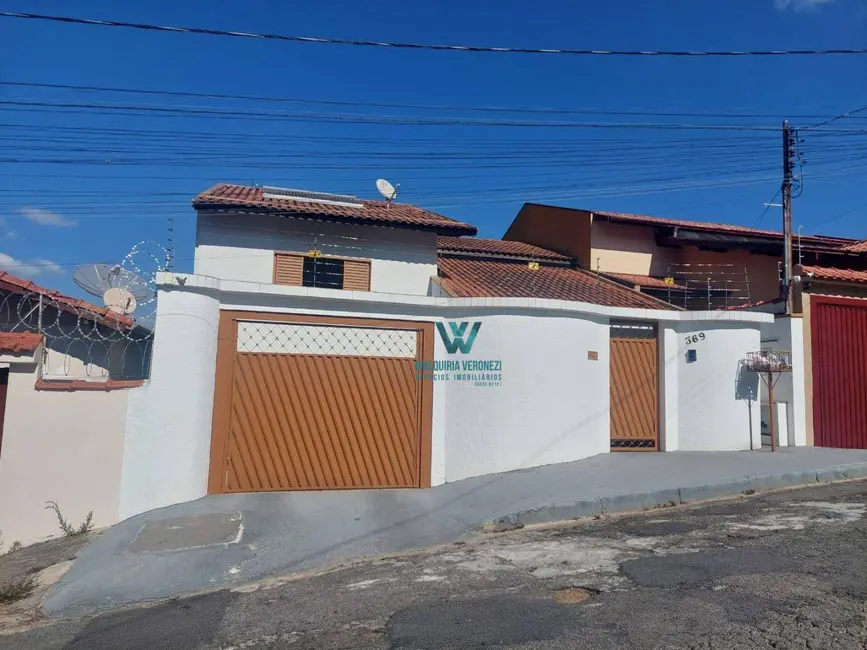 Foto 1 de Casa com 3 quartos à venda, 340m2 em Jardim Ipê, Pocos De Caldas - MG