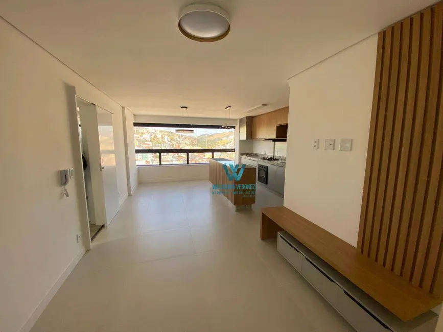 Foto 2 de Apartamento com 2 quartos à venda, 76m2 em Centro, Pocos De Caldas - MG