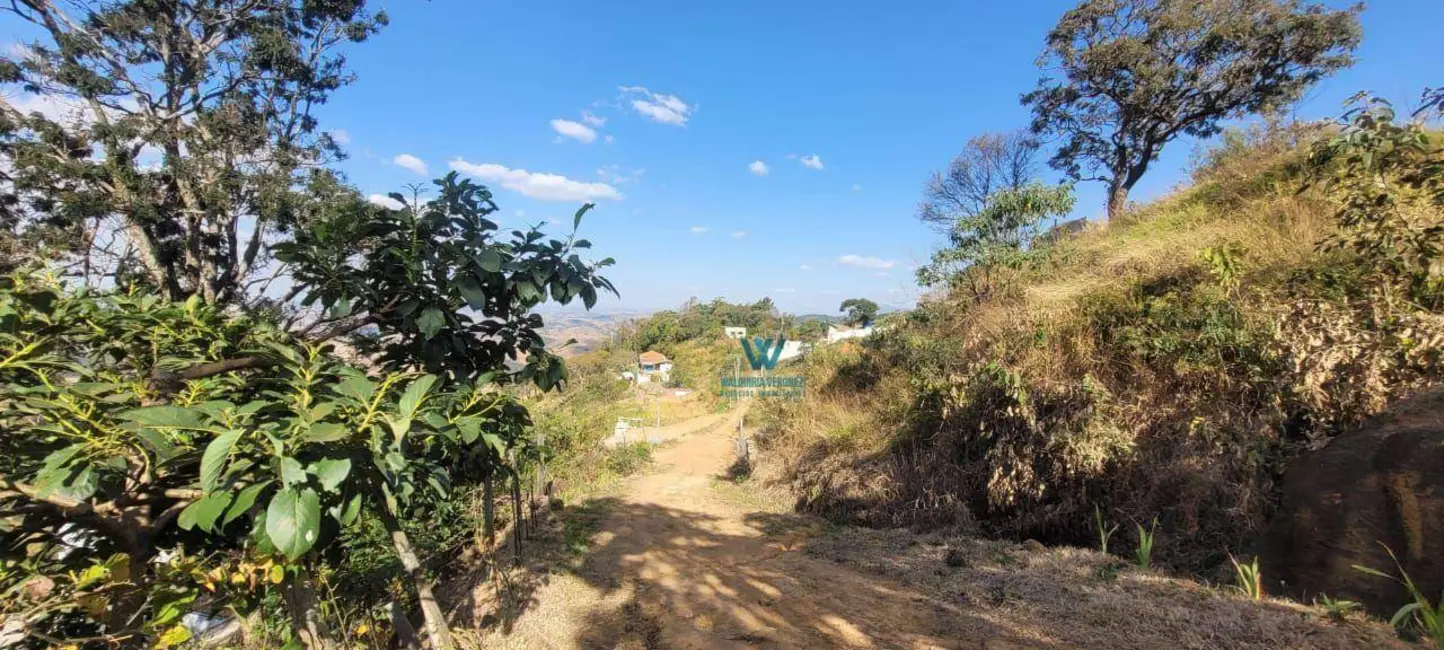 Sítio / Rancho à venda, 1000m2 em Centro, Pocos De Caldas - MG - imagem 9 Foto 9 de Sítio / Rancho à venda, 1000m2 em Centro, Pocos De Caldas - MG