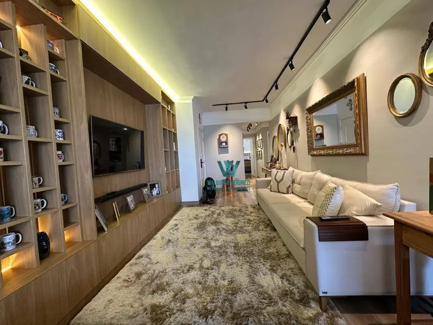 Apartamento com 3 quartos à venda, 203m2 em Jardim Elvira Dias, Pocos De Caldas - MG - imagem 8 Foto 8 de Apartamento com 3 quartos à venda, 203m2 em Jardim Elvira Dias, Pocos De Caldas - MG