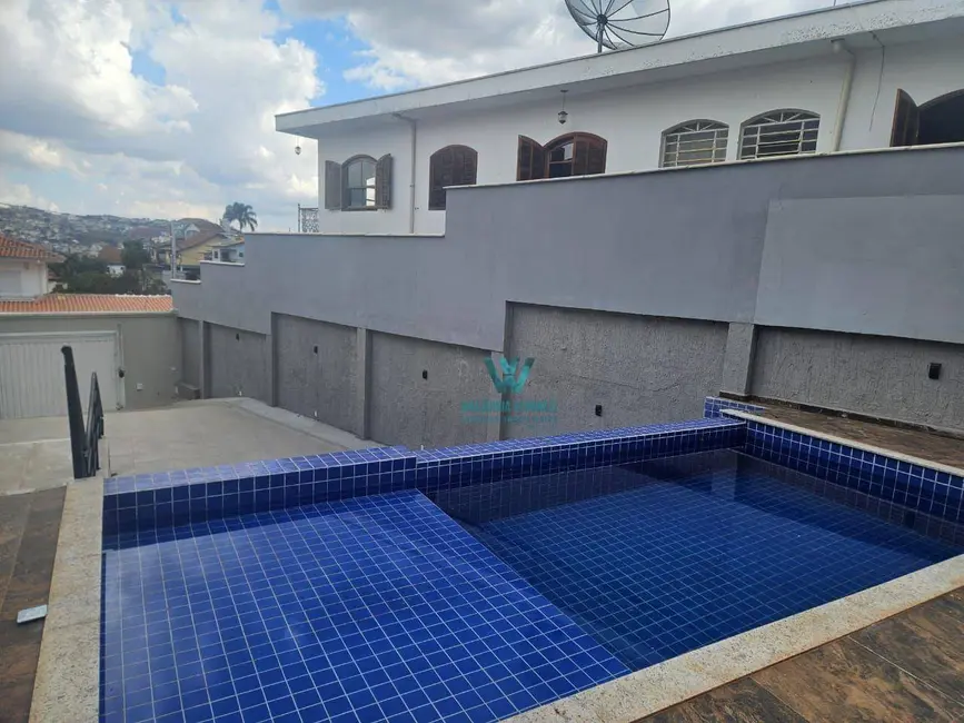 Casa com 3 quartos à venda e para alugar, 450m2 em Jardim dos Estados, Pocos De Caldas - MG - imagem 1 Foto 1 de Casa com 3 quartos à venda e para alugar, 450m2 em Jardim dos Estados, Pocos De Caldas - MG