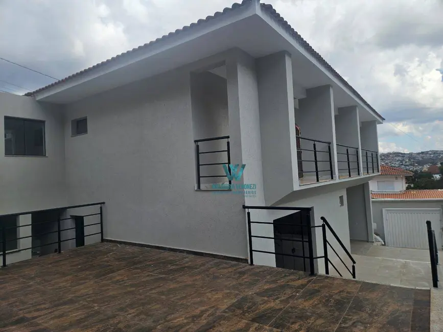 Casa com 3 quartos à venda e para alugar, 450m2 em Jardim dos Estados, Pocos De Caldas - MG - imagem 2 Foto 2 de Casa com 3 quartos à venda e para alugar, 450m2 em Jardim dos Estados, Pocos De Caldas - MG