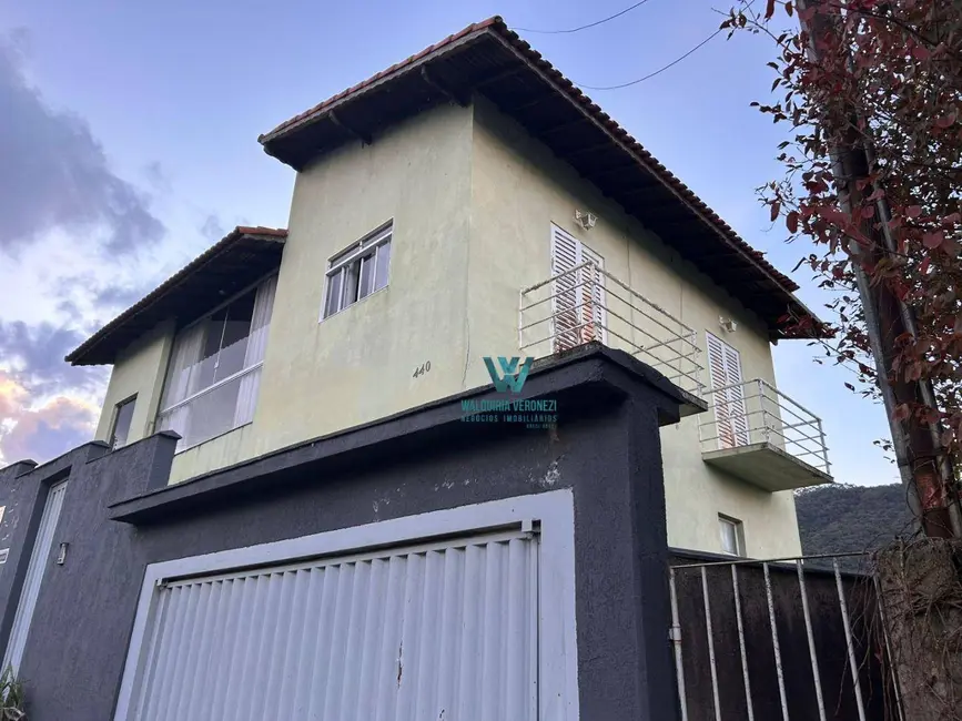 Foto 2 de Casa com 4 quartos à venda, 250m2 em Parque Véu das Noivas, Pocos De Caldas - MG