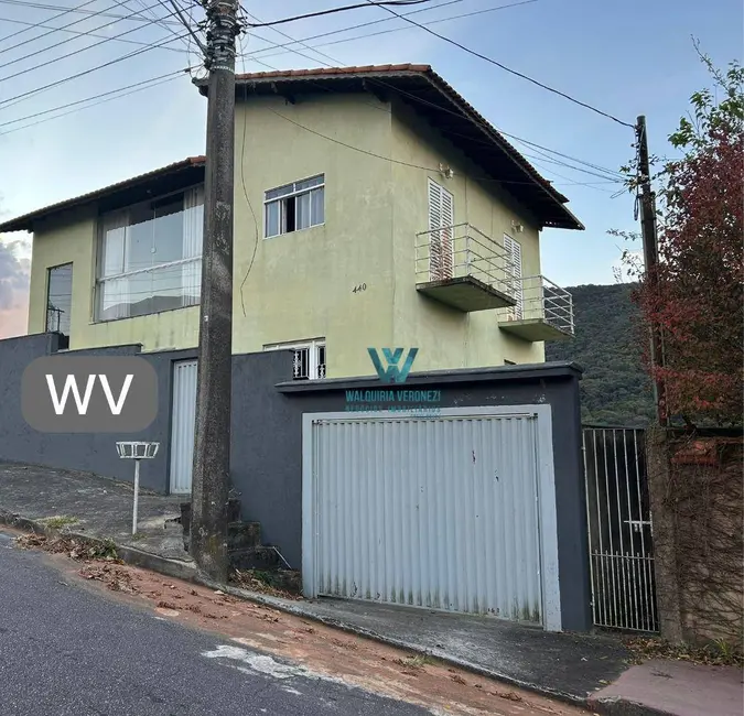 Foto 1 de Casa com 4 quartos à venda, 250m2 em Parque Véu das Noivas, Pocos De Caldas - MG