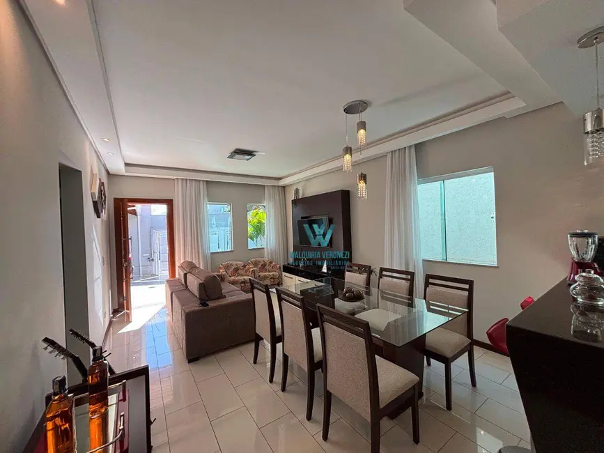 Foto 2 de Casa com 3 quartos à venda, 250m2 em Maria Imaculada, Pocos De Caldas - MG