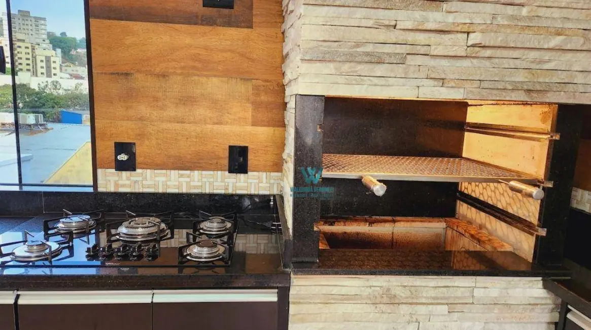 Casa com 4 quartos à venda, 228m2 em Centro, Pocos De Caldas - MG - imagem 5 Foto 5 de Casa com 4 quartos à venda, 228m2 em Centro, Pocos De Caldas - MG