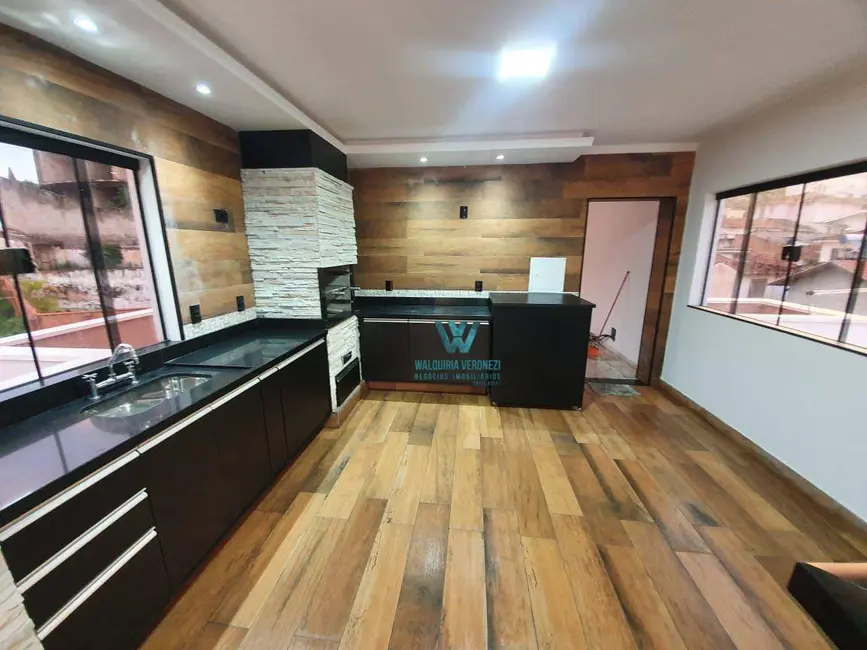 Casa com 4 quartos à venda, 228m2 em Centro, Pocos De Caldas - MG - imagem 6 Foto 6 de Casa com 4 quartos à venda, 228m2 em Centro, Pocos De Caldas - MG
