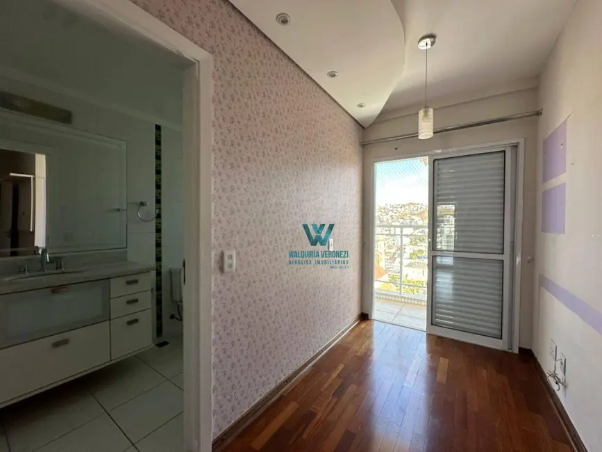 Apartamento com 3 quartos à venda, 189m2 em Centro, Pocos De Caldas - MG - imagem 9 Foto 9 de Apartamento com 3 quartos à venda, 189m2 em Centro, Pocos De Caldas - MG